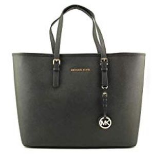 Michael Kors Jet Setter purse